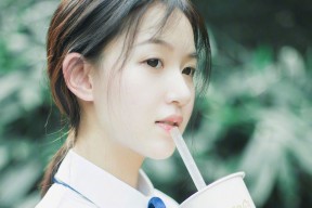 华体会hth-天选之右，阿诺德与那场撕裂曼谷的8月风暴