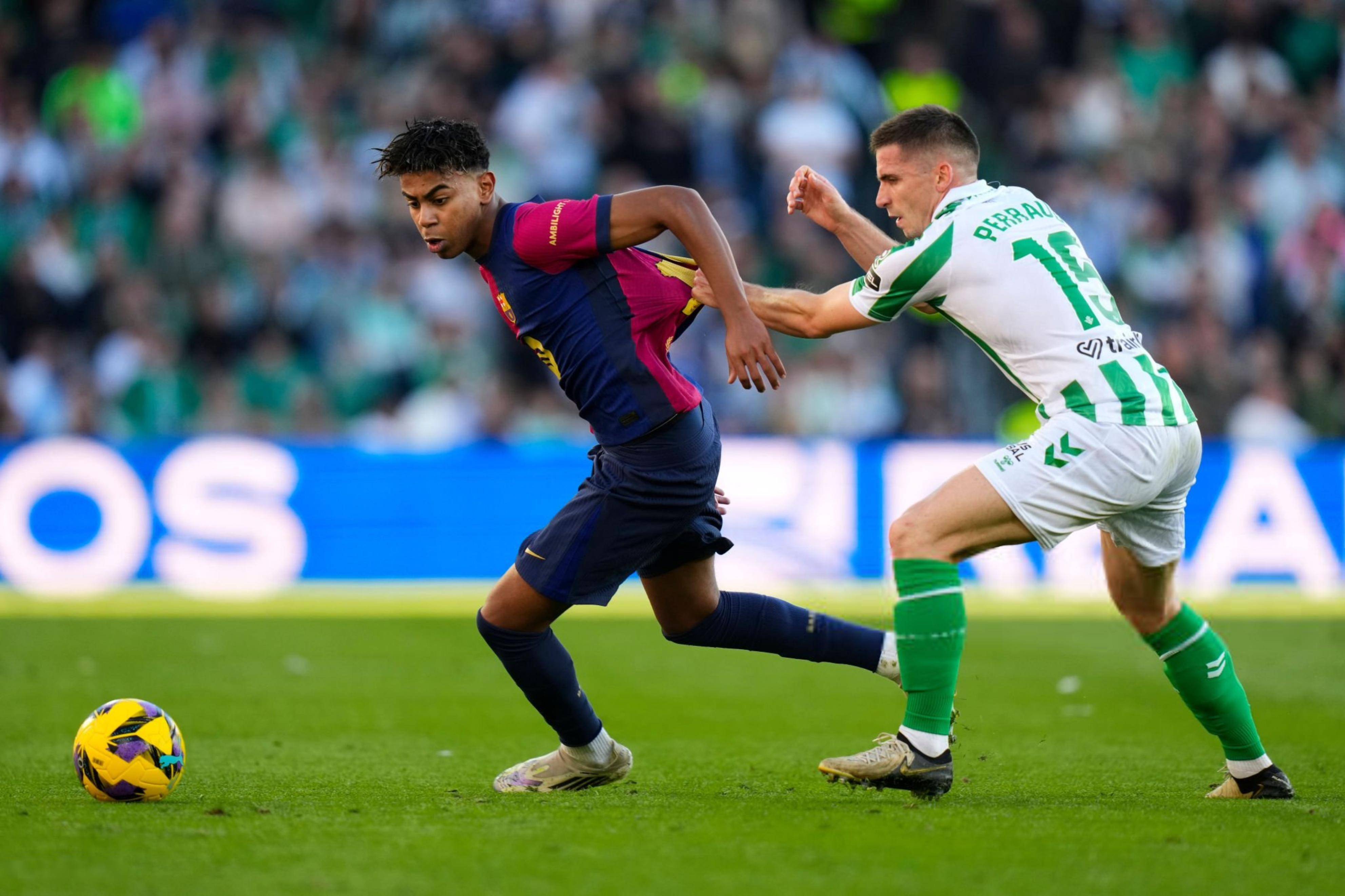 华体会官网-关于巴萨绝杀那不勒斯,莱万补时绝平意甲的信息 第1张 华体会官网-关于巴萨绝杀那不勒斯,莱万补时绝平意甲的信息 第1张